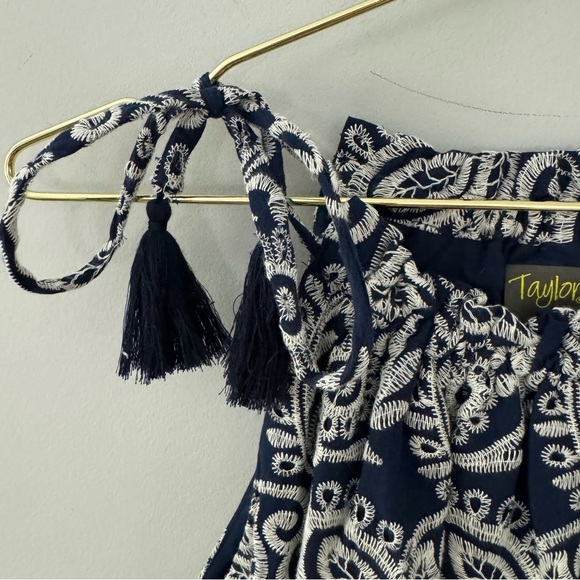 NWT Taylor Navy Eyelet Embroidered A-Line Sleeveless Dress with Scalloped Trim - Picture 8 of 11